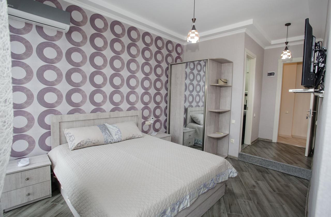 5 Rooms Batumi Exterior foto